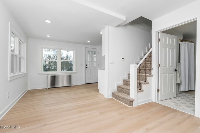 9 Michigan Avenue, Rensselaer, NY 12144