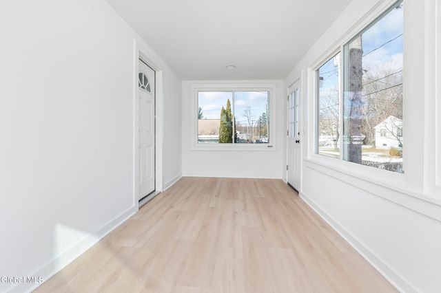 9 Michigan Avenue, Rensselaer, NY 12144