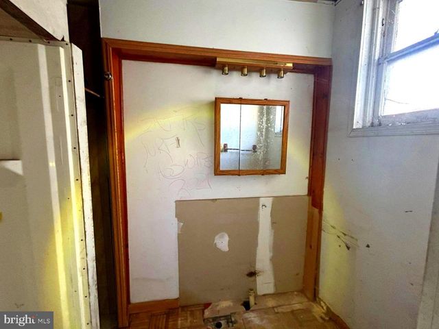 1158 E STATE ST, Trenton, NJ 08609