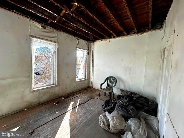 1158 E STATE ST, Trenton, NJ 08609