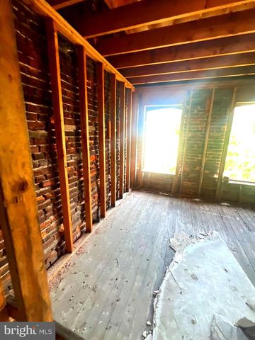 1158 E STATE ST, Trenton, NJ 08609