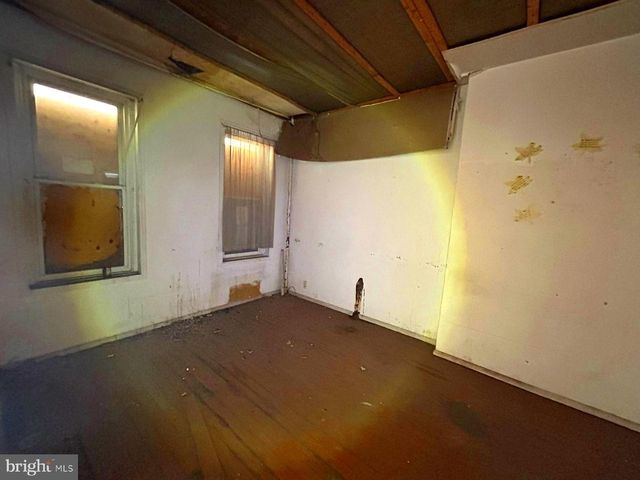 1158 E STATE ST, Trenton, NJ 08609