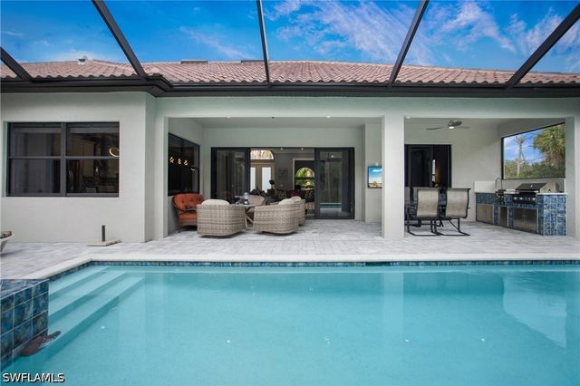 610 25th AVE NW, Naples, FL 34120