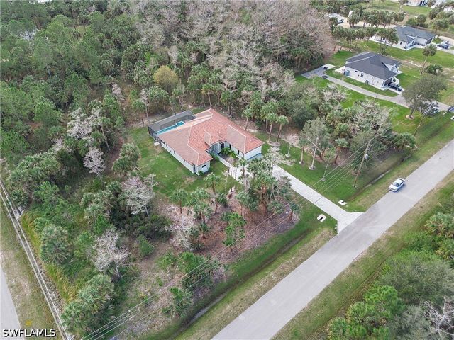 610 25th AVE NW, Naples, FL 34120