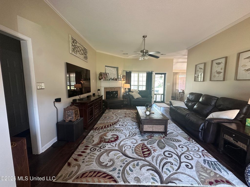10330 Loftin Drive, Olive Branch, MS 38654 — photo 2