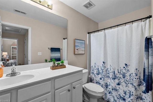 820 Creek Crossing Trail, Whitsett, NC 27377
