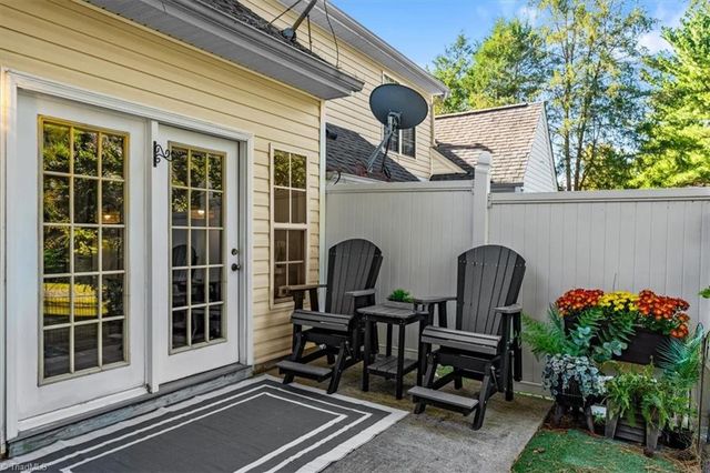 820 Creek Crossing Trail, Whitsett, NC 27377