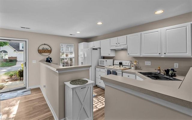 820 Creek Crossing Trail, Whitsett, NC 27377