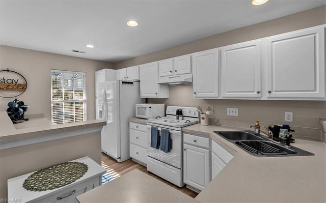 820 Creek Crossing Trail, Whitsett, NC 27377