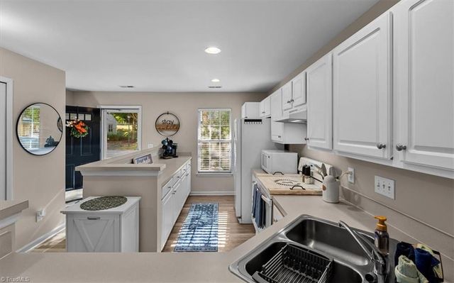 820 Creek Crossing Trail, Whitsett, NC 27377