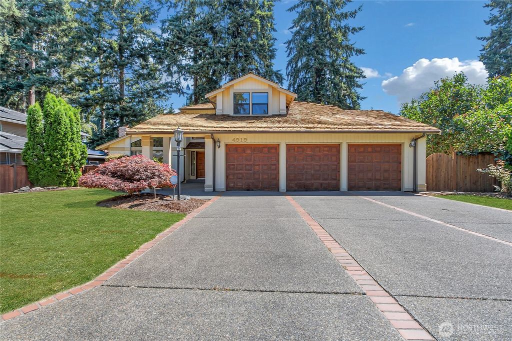4919 82nd Avenue Ct W, University Place, WA 98467