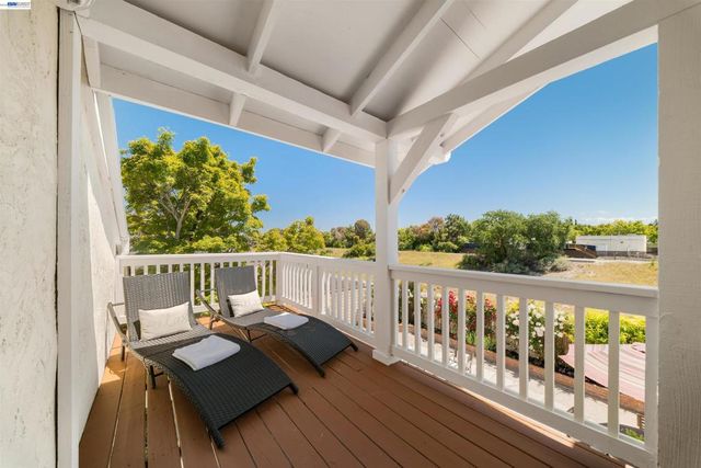 3136 Cranwood Ct, Pleasanton, CA 94588
