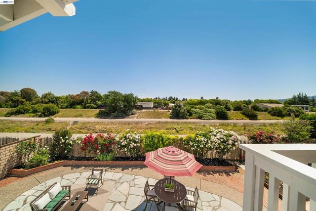 3136 Cranwood Ct, Pleasanton, CA 94588