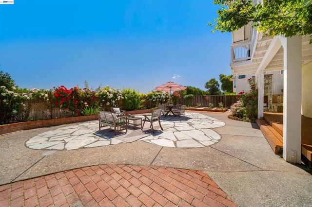 3136 Cranwood Ct, Pleasanton, CA 94588