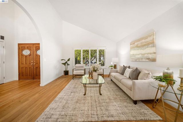 3136 Cranwood Ct, Pleasanton, CA 94588