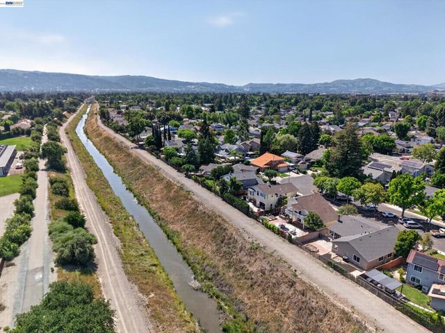 3136 Cranwood Ct, Pleasanton, CA 94588