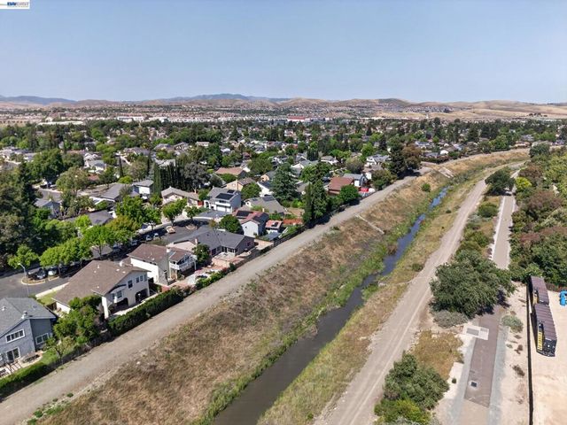 3136 Cranwood Ct, Pleasanton, CA 94588