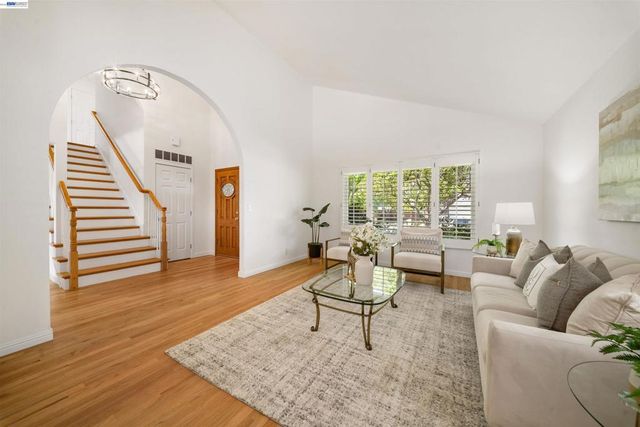 3136 Cranwood Ct, Pleasanton, CA 94588