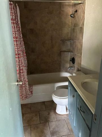 2324 SW Binkley Street, Oklahoma City, OK 73119