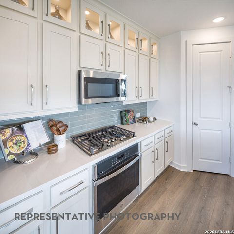 670 Broomsedge Street, New Braunfels, TX 78130