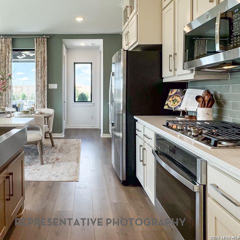 670 Broomsedge Street, New Braunfels, TX 78130