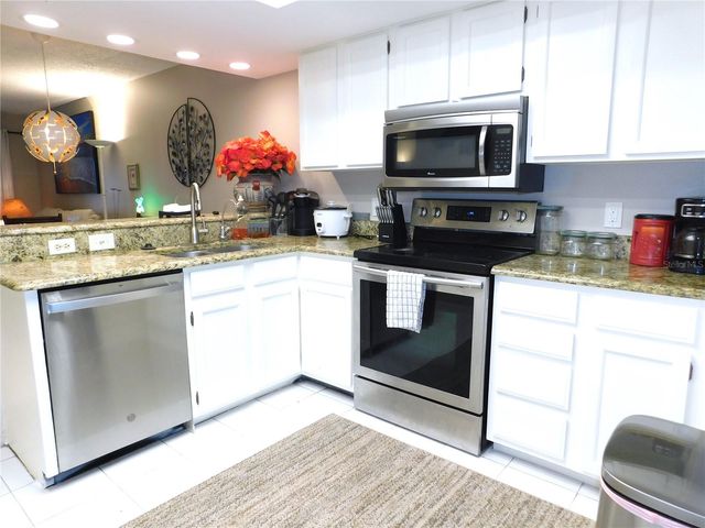 207 WOODLAKE WYNDE 207, Oldsmar, FL 34677