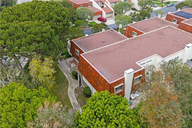 1 Cresta Verde Drive, Rolling Hills Estates, CA 90274