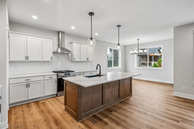 14311 Catalpa Drive, Urbandale, IA 50323