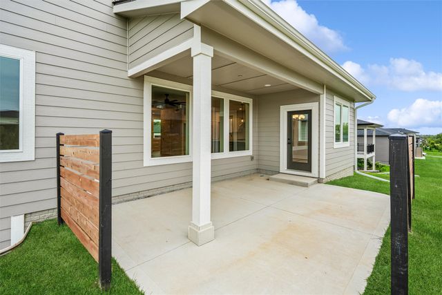 14311 Catalpa Drive, Urbandale, IA 50323
