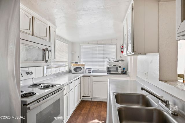 2650 N Haskell Drive, Tucson, AZ 85716