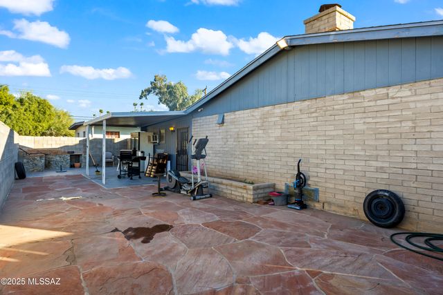 2650 N Haskell Drive, Tucson, AZ 85716