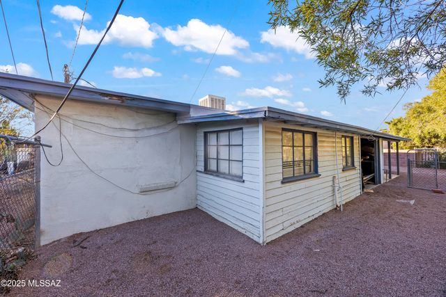 2650 N Haskell Drive, Tucson, AZ 85716