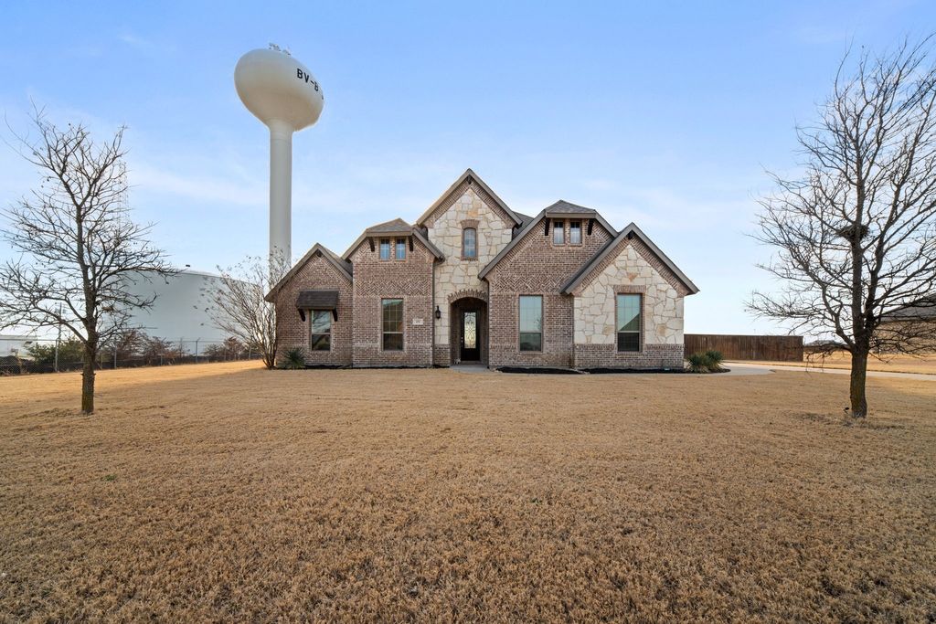 151 Evening Fire Drive, Waxahachie, TX 75167