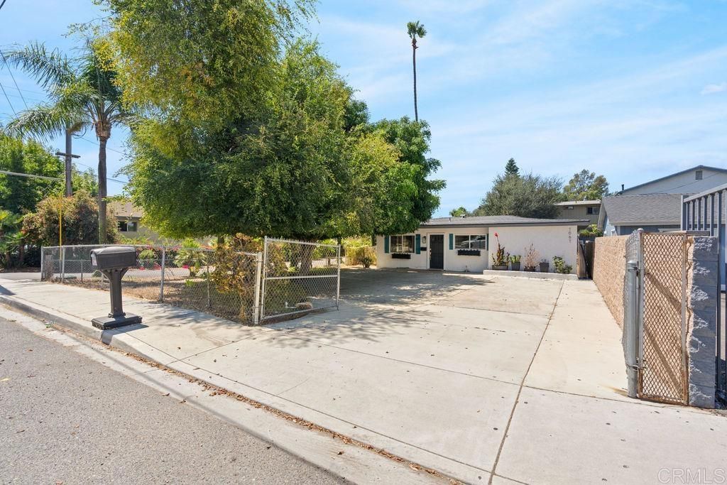 1061 Old Stage Road, Fallbrook, CA 92028 — photo 4