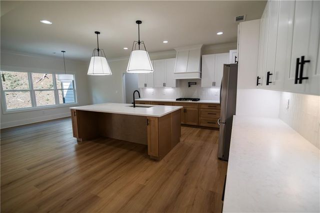 5855 Canterbury Way, Clermont, GA 30527