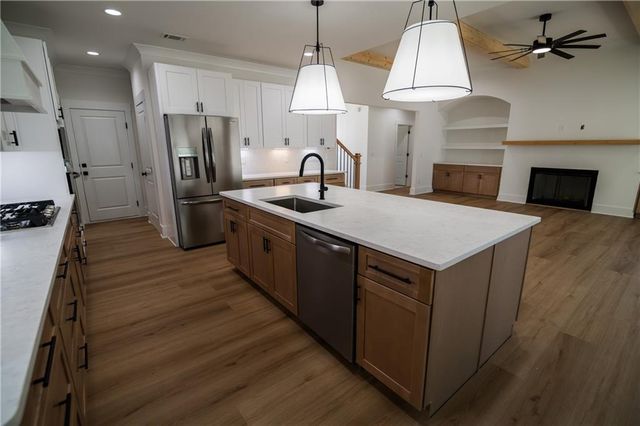 5855 Canterbury Way, Clermont, GA 30527