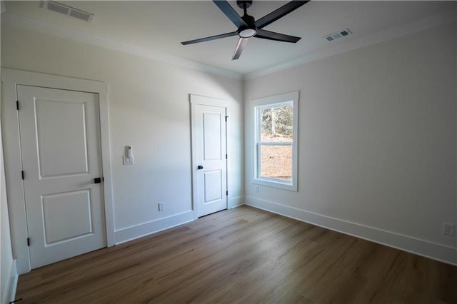 5855 Canterbury Way, Clermont, GA 30527