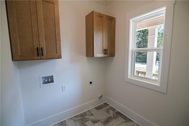 5855 Canterbury Way, Clermont, GA 30527