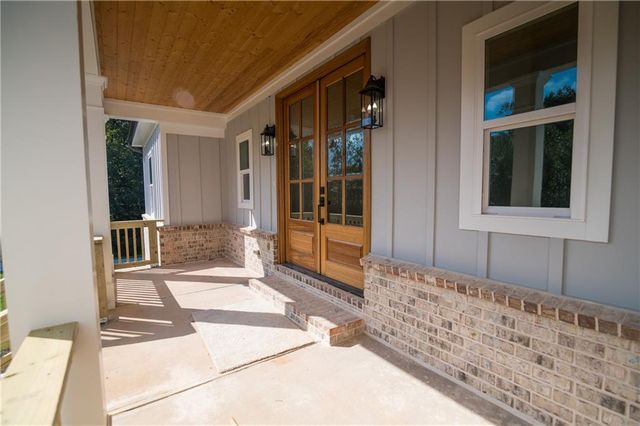 5855 Canterbury Way, Clermont, GA 30527