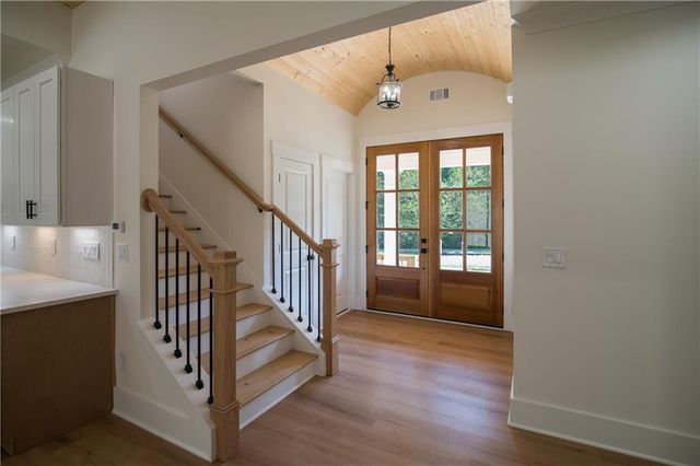 5855 Canterbury Way, Clermont, GA 30527