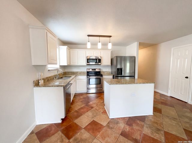5839 BLONDE CYN, San Antonio, TX 78252