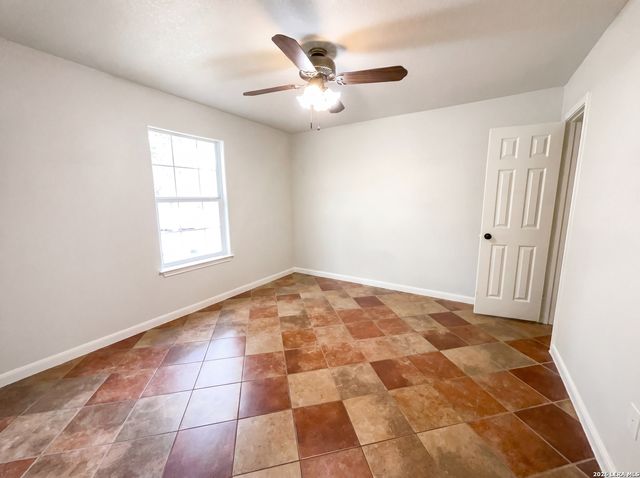 5839 BLONDE CYN, San Antonio, TX 78252