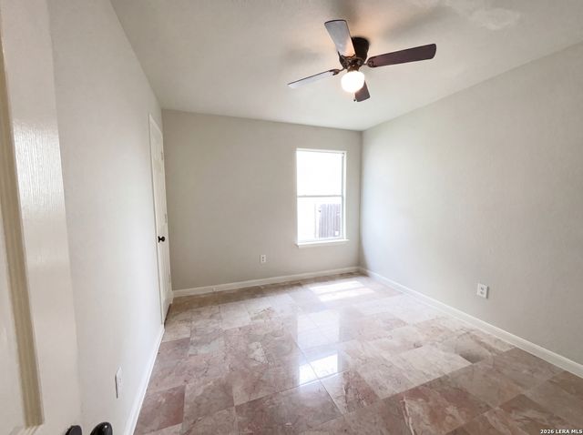 5839 BLONDE CYN, San Antonio, TX 78252