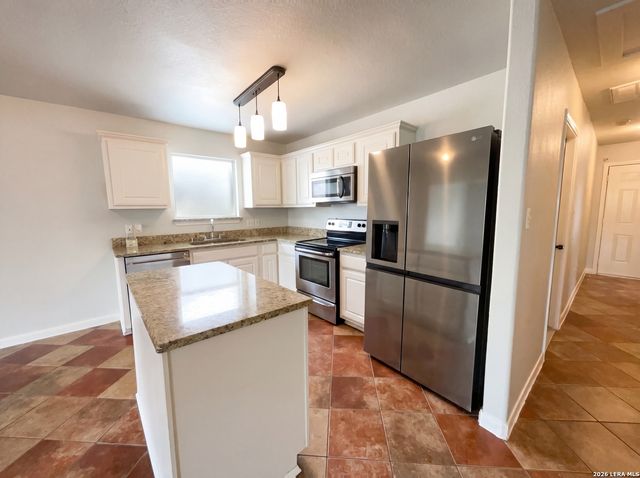 5839 BLONDE CYN, San Antonio, TX 78252