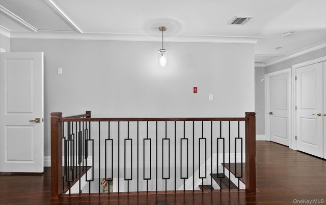 85 Pengon Circle, East Meadow, NY 11554