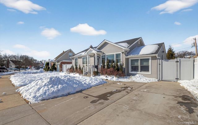 85 Pengon Circle, East Meadow, NY 11554