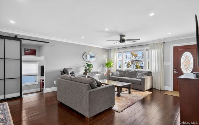 85 Pengon Circle, East Meadow, NY 11554