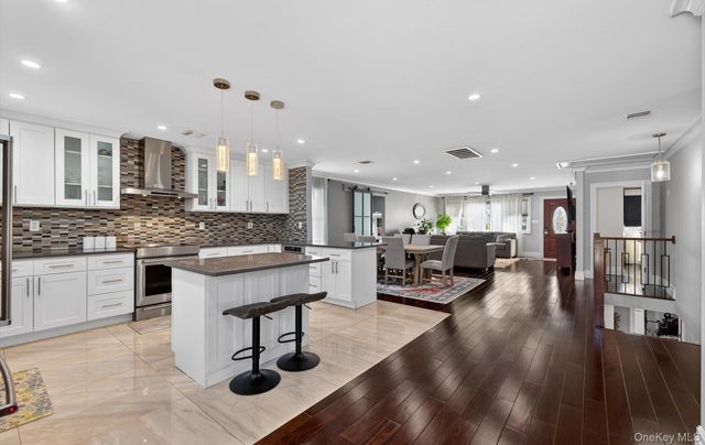 85 Pengon Circle, East Meadow, NY 11554