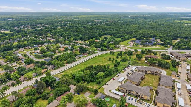 2640 Loy Lake Road, Denison, TX 75020