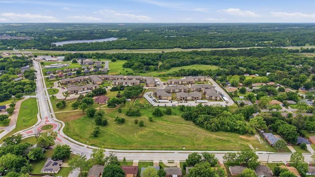 2640 Loy Lake Road, Denison, TX 75020